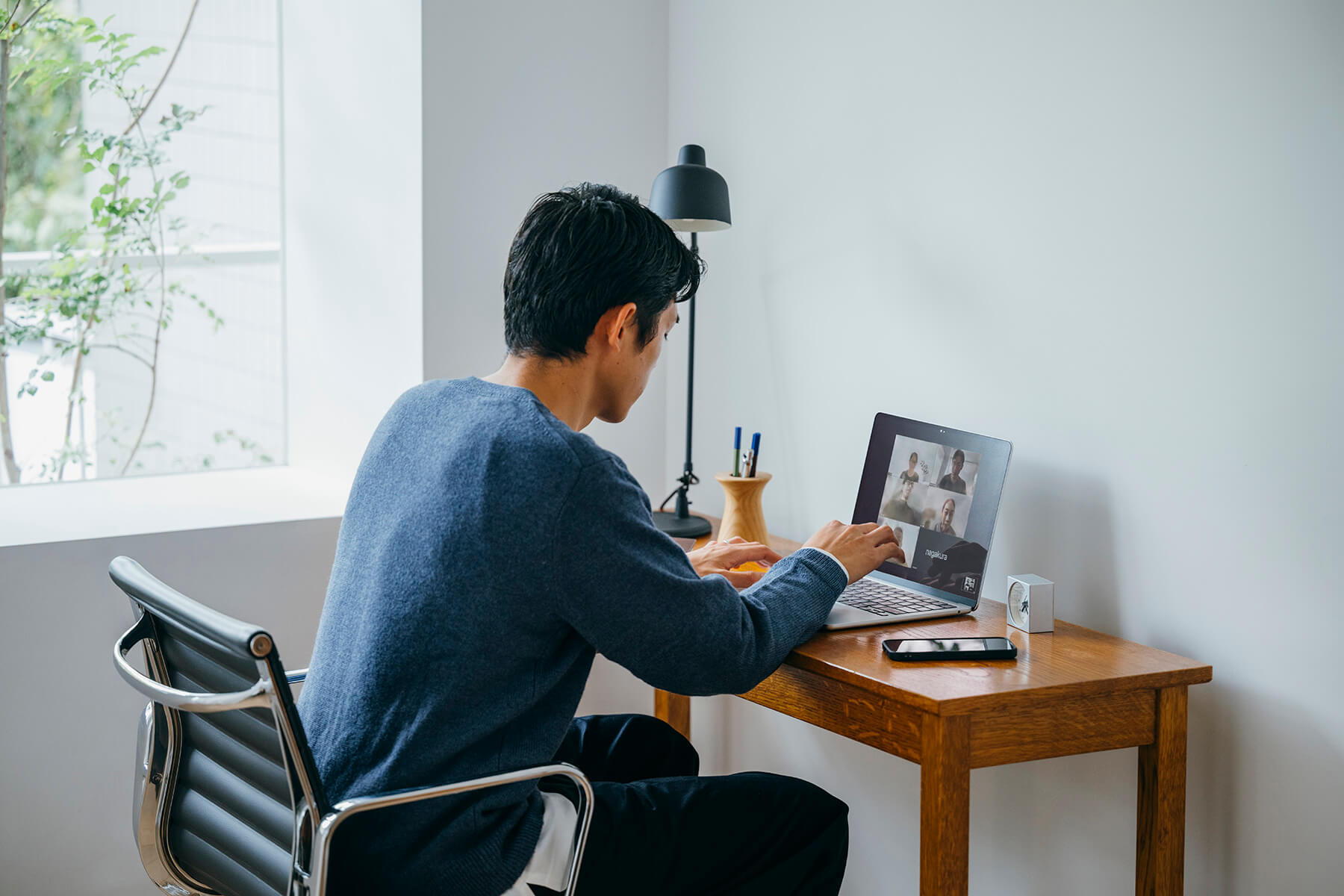 Delivery / 荷物受取