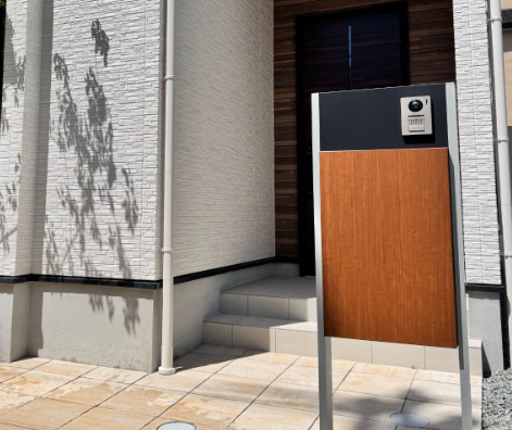 宅配ボックス付き門柱